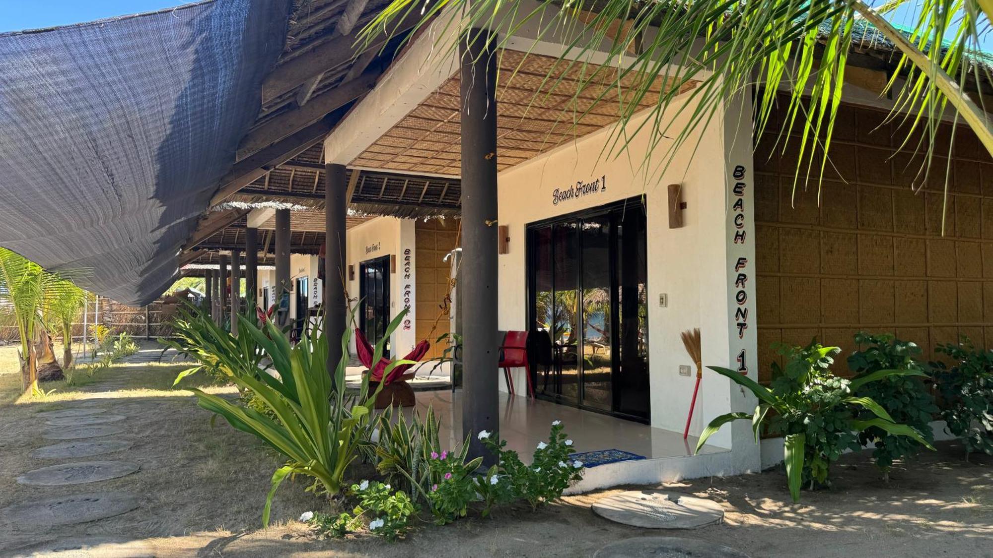 Footprints Beach Resort Agpudlos Exterior photo